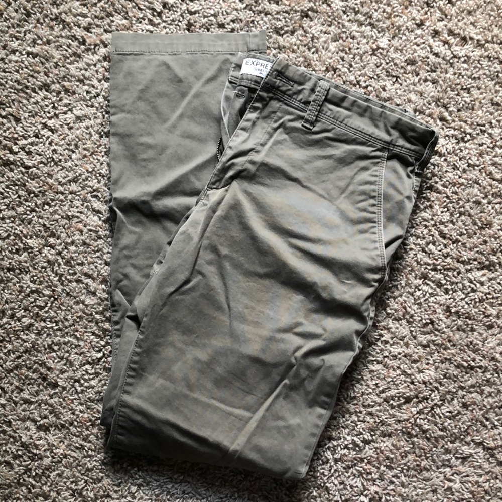 Express men’s slim fit Finn chinos